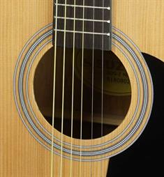 Suzuki Western Guitar i Natur - SDG2NL center