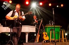 Dirk Van Der Linden playing Pearl River S1CO model